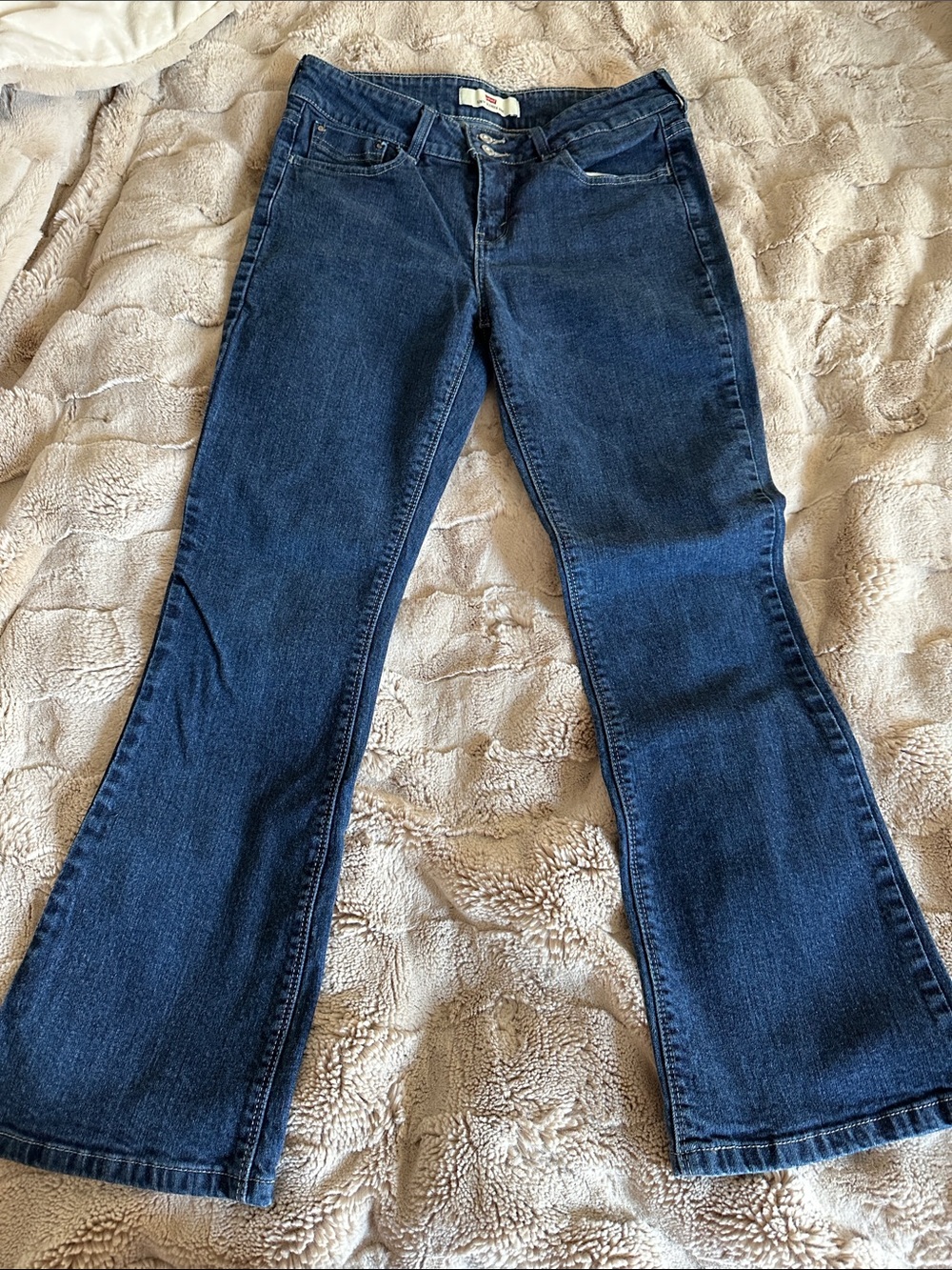 Levi's Women's 526 Slender Boot Dark Blue Jeans - Size 8S